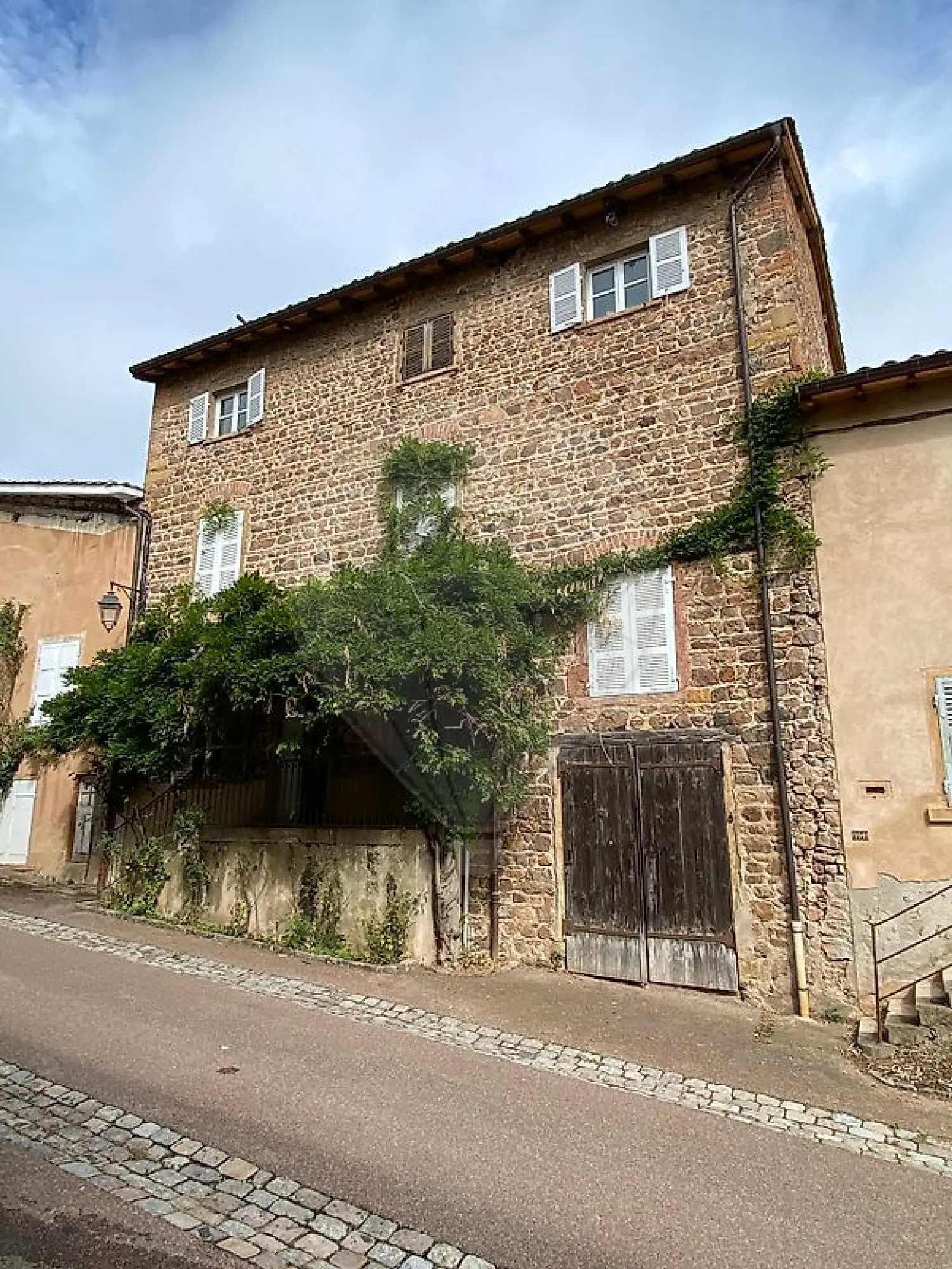  for sale house Arbuissonnas Rhône 2