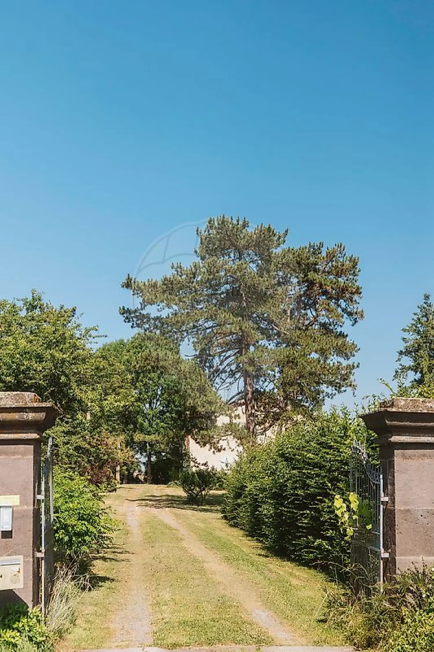  à vendre maison Bas-et-Lezat Puy-de-Dôme 2