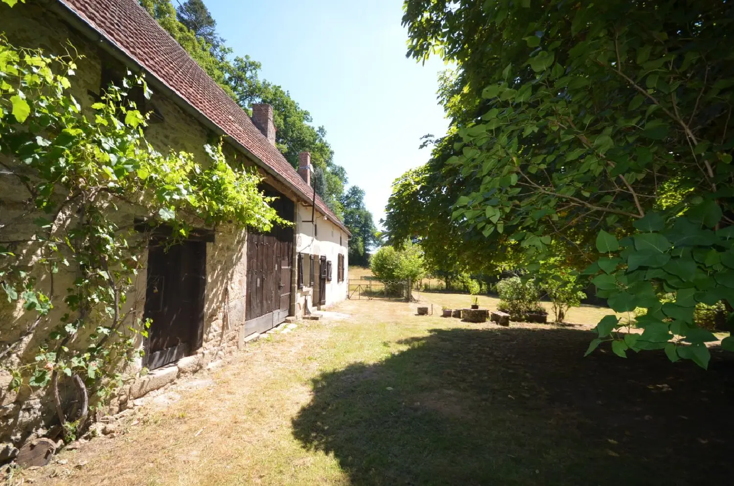  te koop huis Bord-Saint-Georges Creuse 2