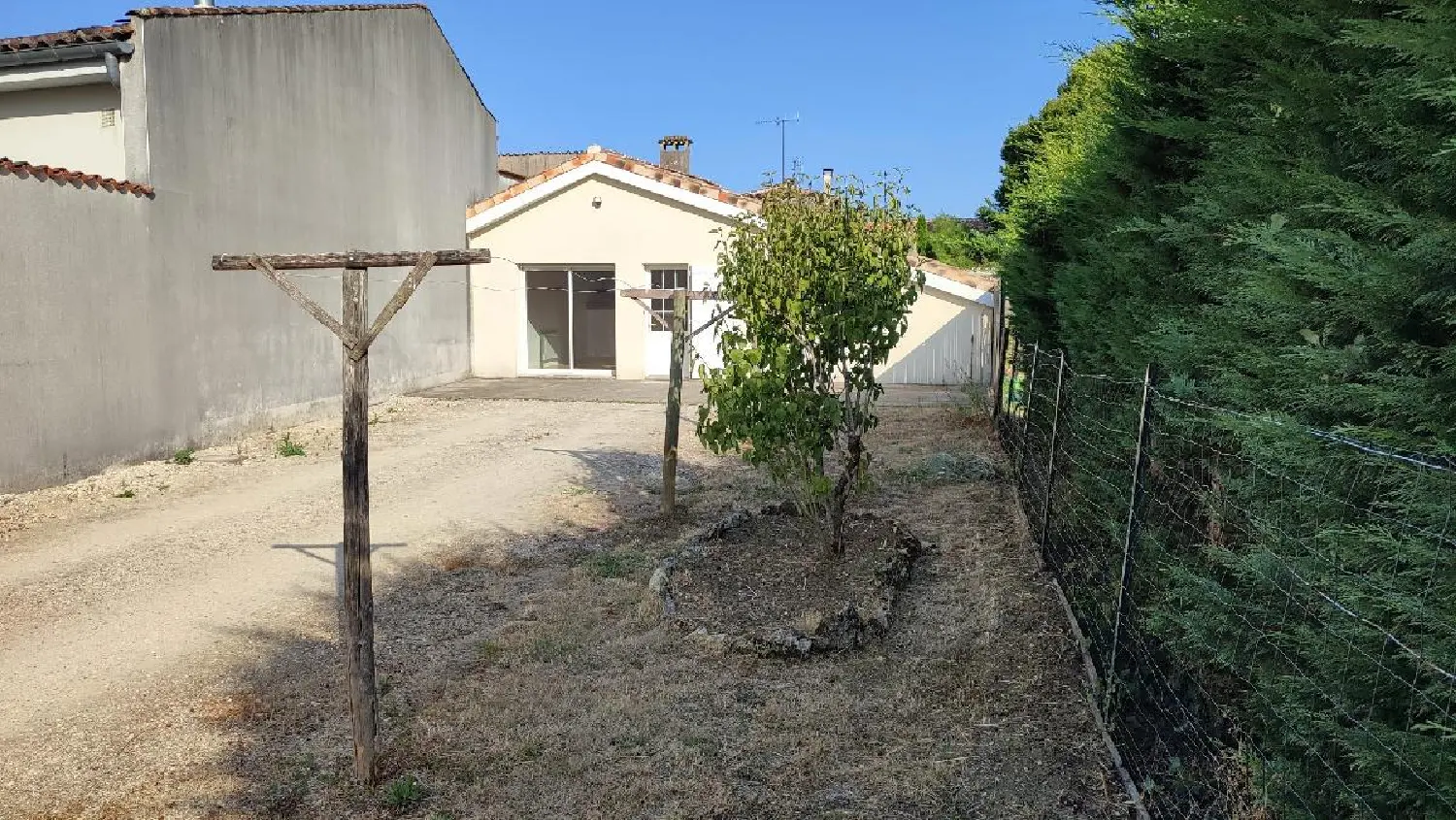  te koop huis Brizambourg Charente-Maritime 2