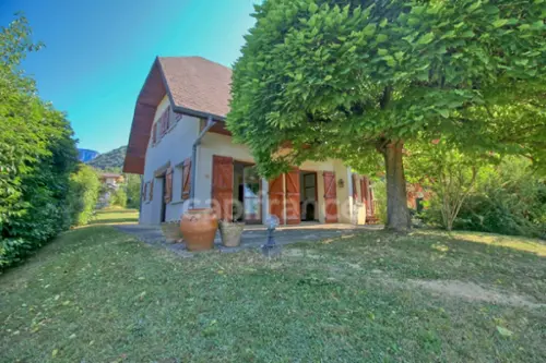 Challes-les-Eaux Savoie huis foto 7110017