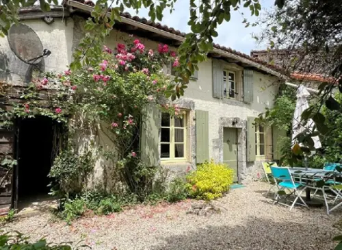 Champagne-Mouton Charente huis foto 7105589