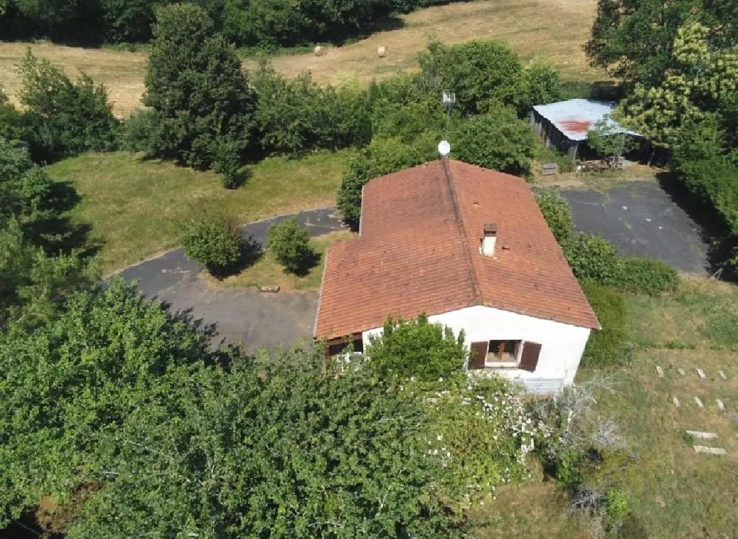  for sale house Champagne-Mouton Charente 2