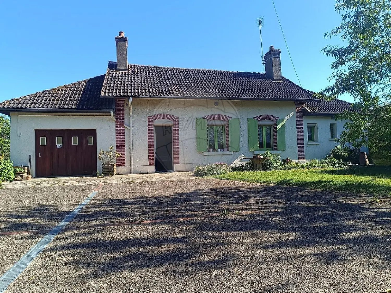  te koop huis Champvert Nièvre 1