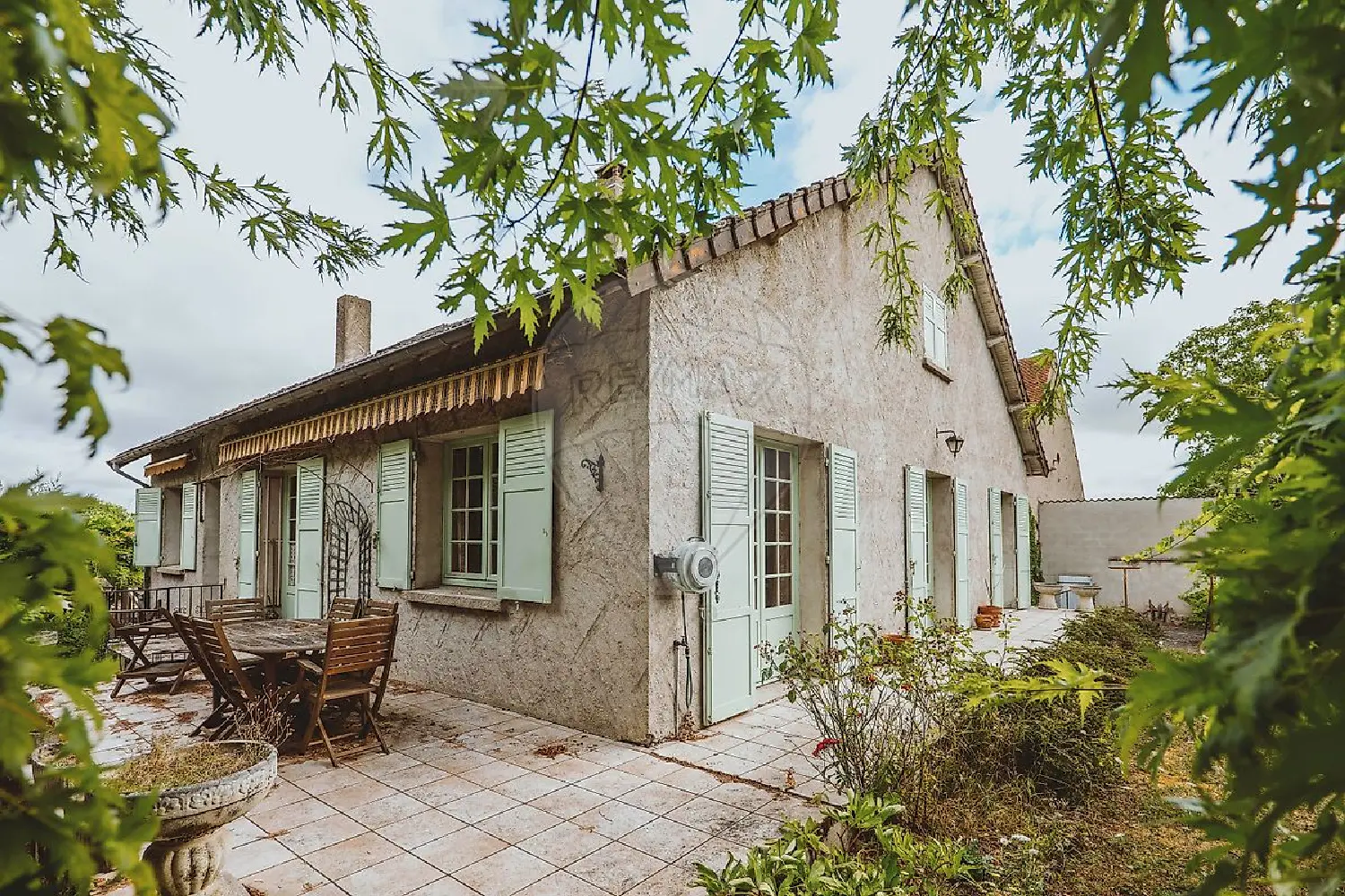  for sale house Chantelle Allier 2