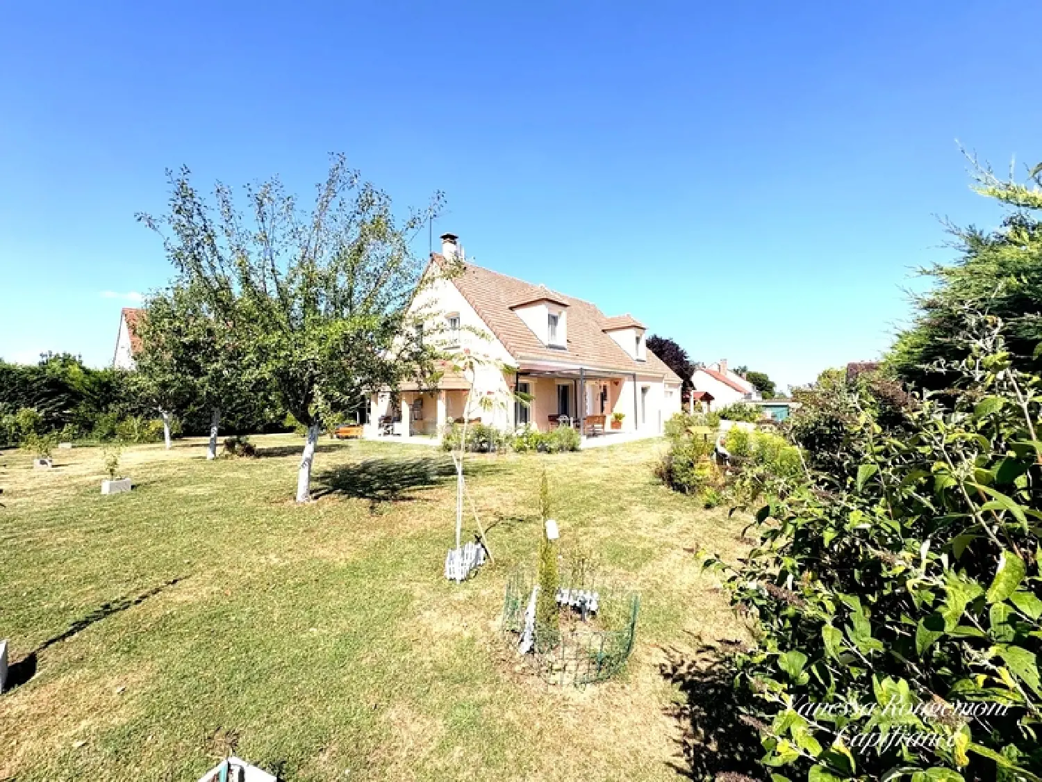 for sale house Charbuy Yonne 2