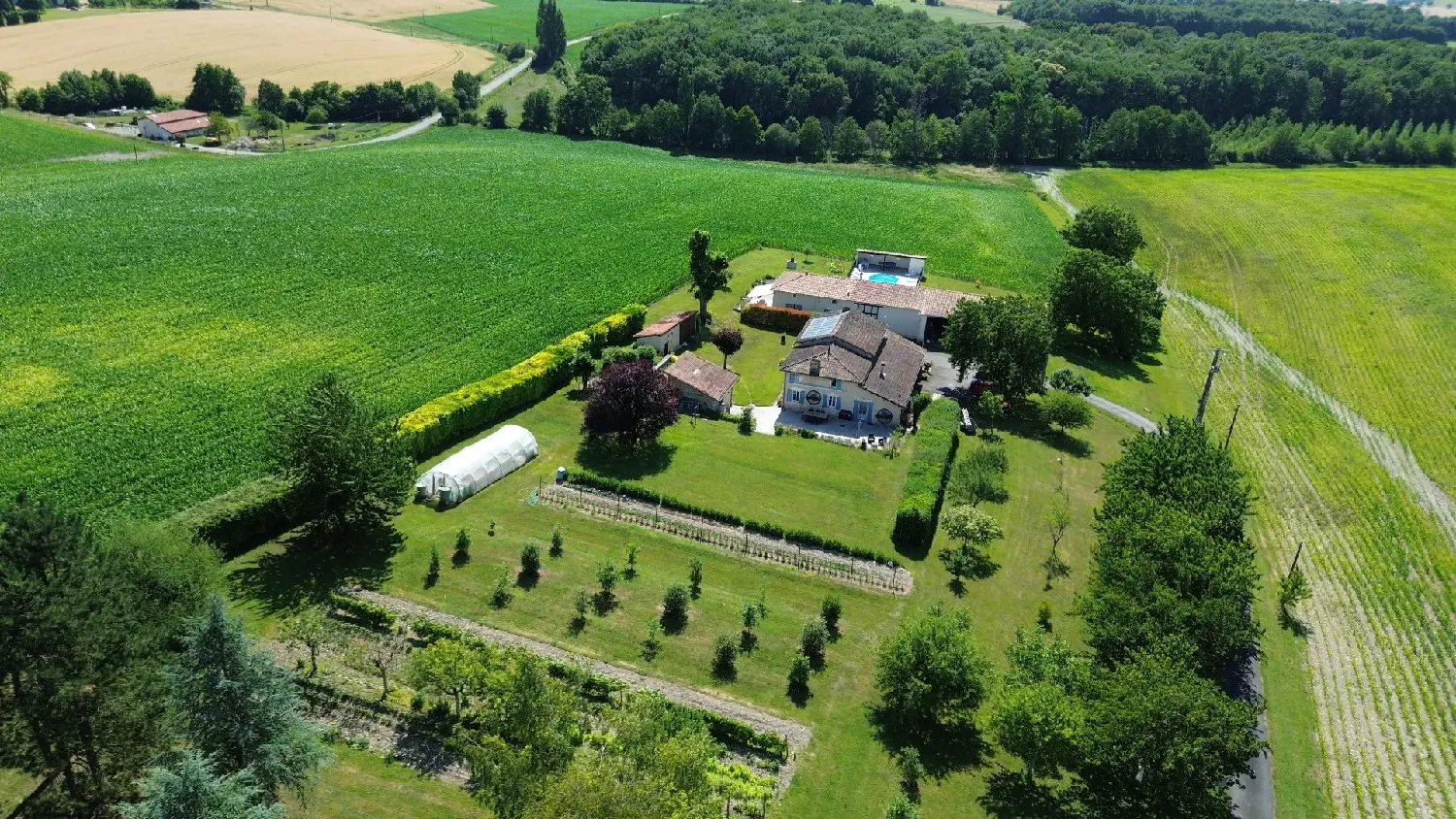  te koop huis Chillac Charente 2