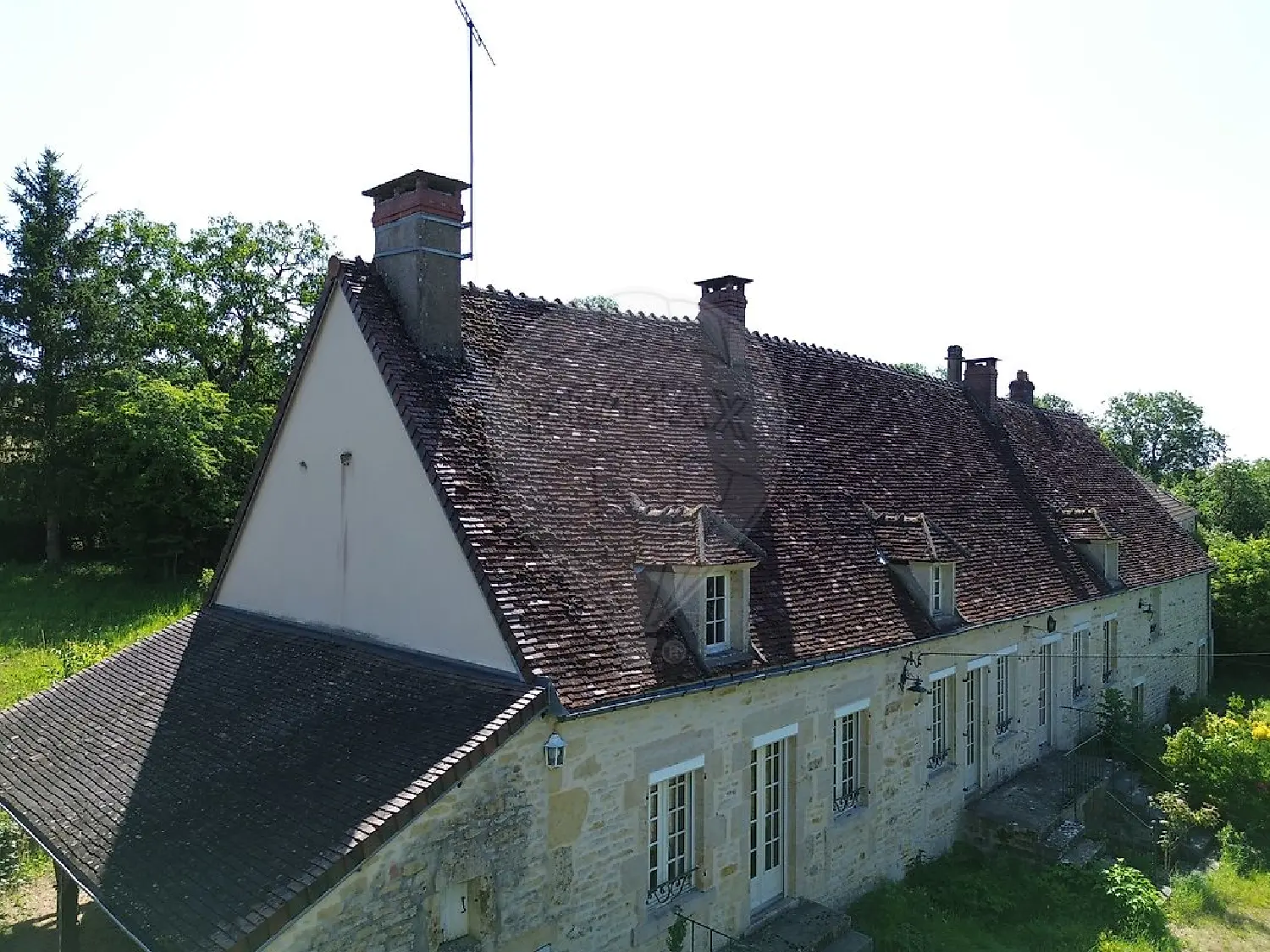  te koop huis Corvol-d'Embernard Nièvre 2