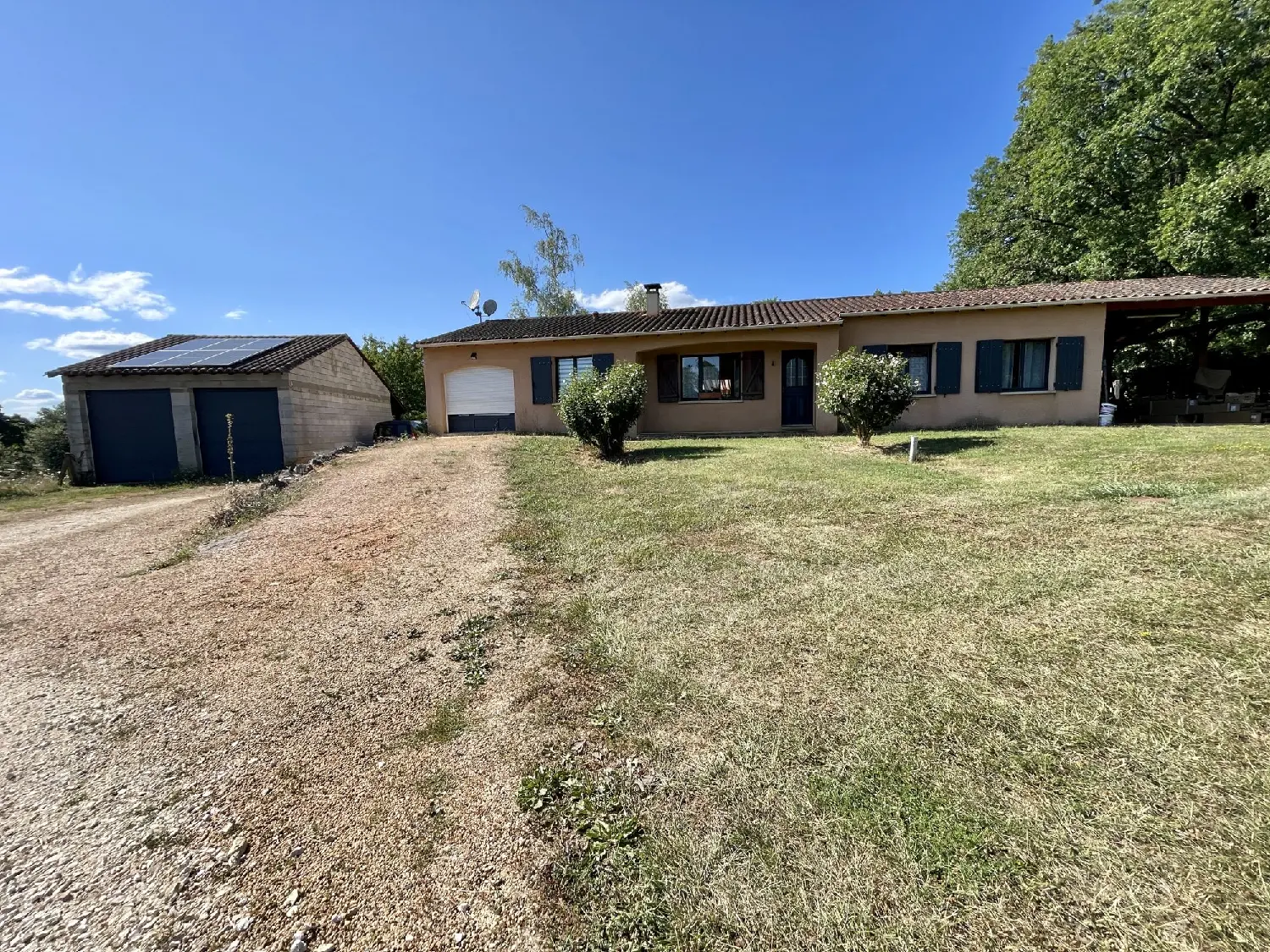  à vendre maison Coulaures Dordogne 1