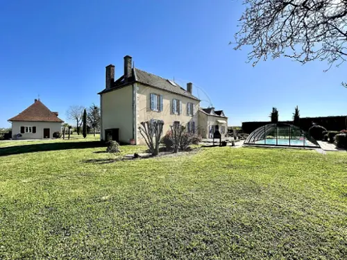Decize Nièvre Haus Bild 7108739