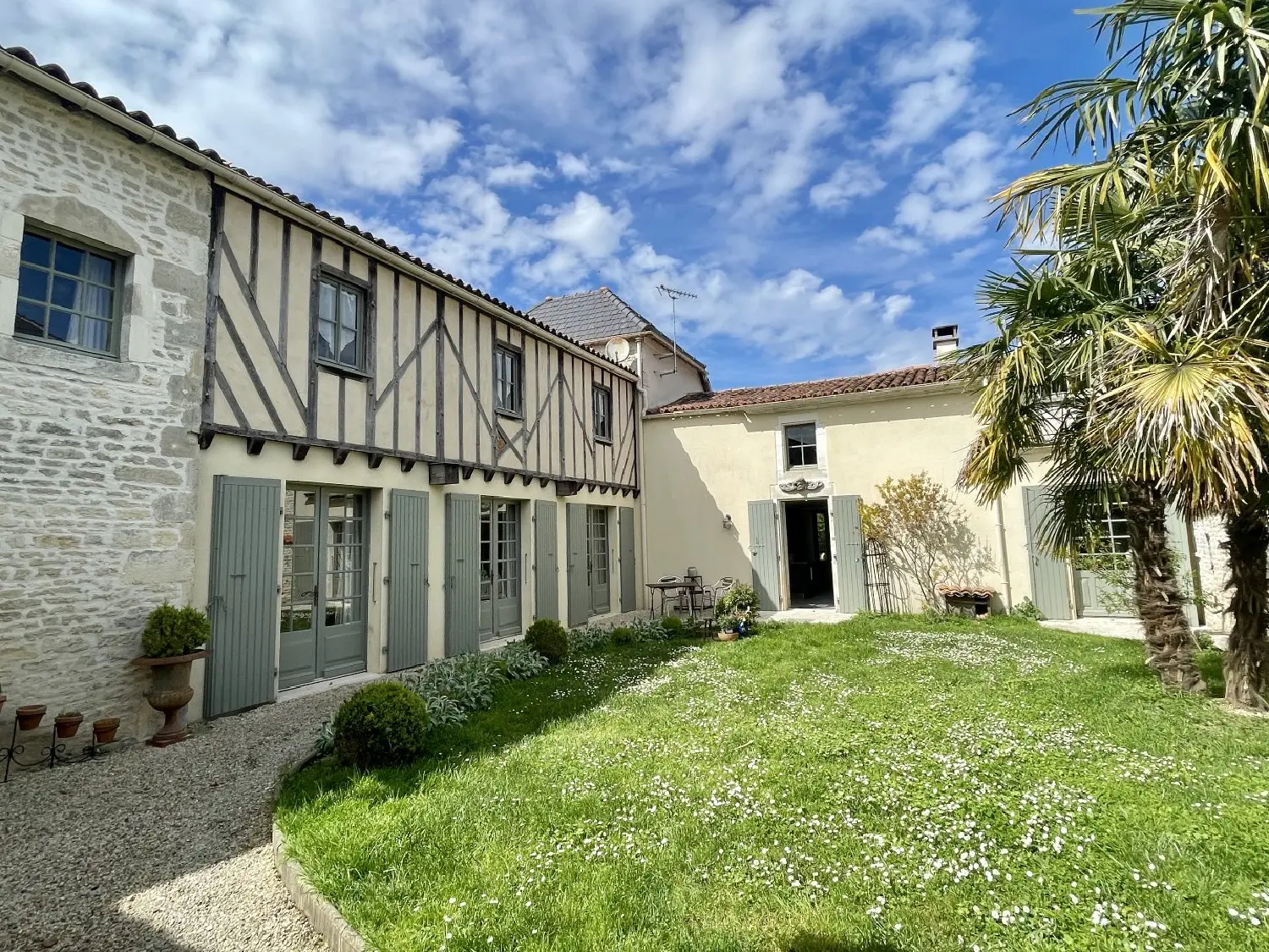  te koop huis Haimps Charente-Maritime 2
