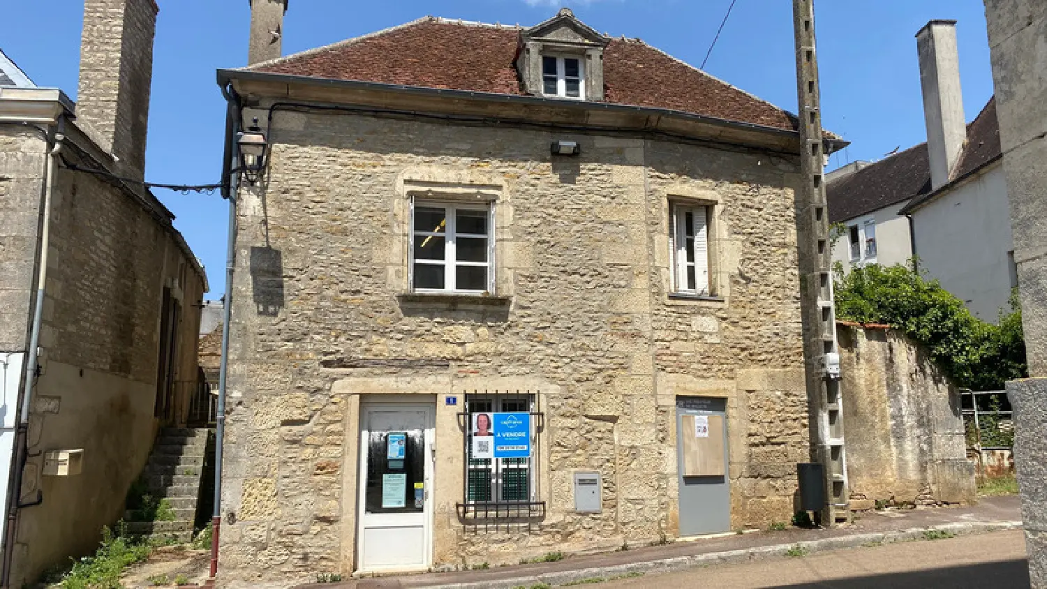  for sale house L'Isle-sur-Serein Yonne 1