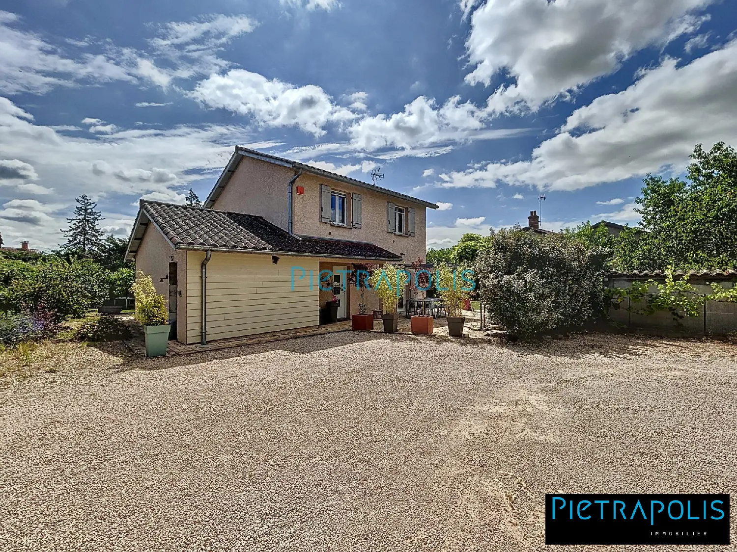  te koop huis Lancié Rhône 1