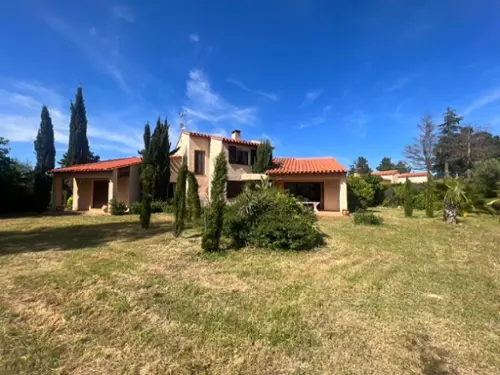 Laroque-des-Albères Pyrénées-Orientales huis foto 7104939