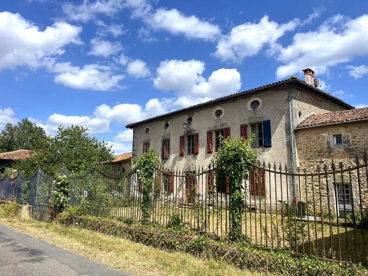  te koop huis Les Salles-Lavauguyon Haute-Vienne 2