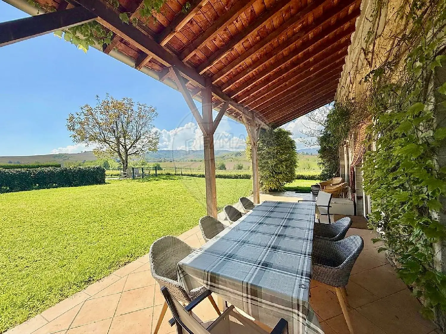  for sale house Limas Rhône 3