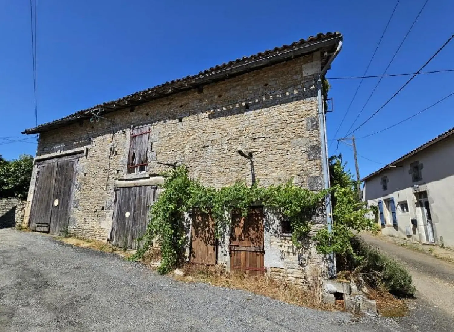  à vendre maison Nanteuil-en-Vallée Charente 4