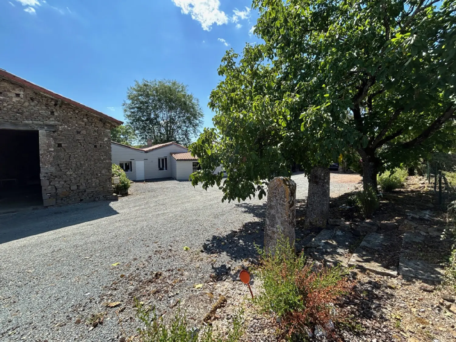  à vendre maison Nanteuil Deux-Sèvres 1