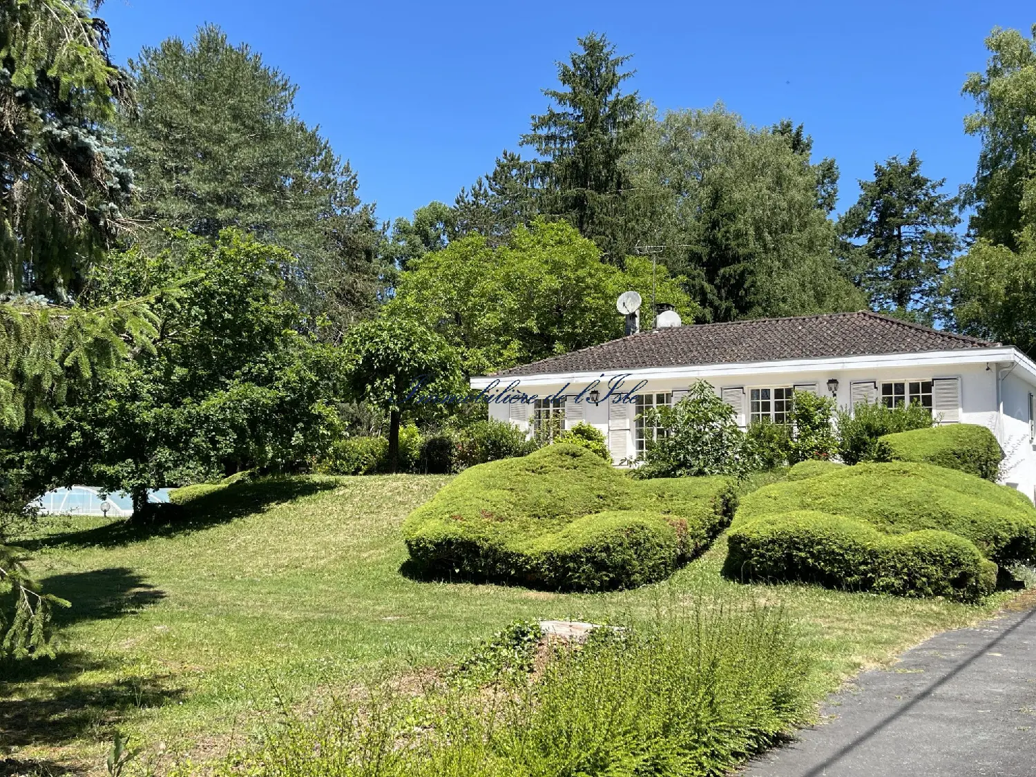  à vendre maison Neuvic Dordogne 1