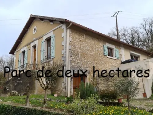 Ruelle-sur-Touvre Charente house foto 7107165