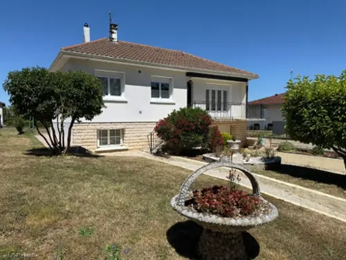 Ruffec Charente Haus Bild 7115987