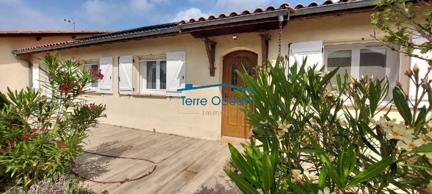  te koop huis Saint-Bonnet-sur-Gironde Charente-Maritime 1
