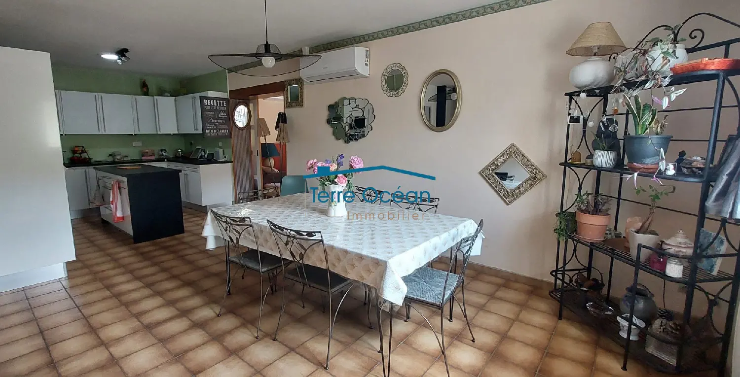  te koop huis Saint-Bonnet-sur-Gironde Charente-Maritime 3