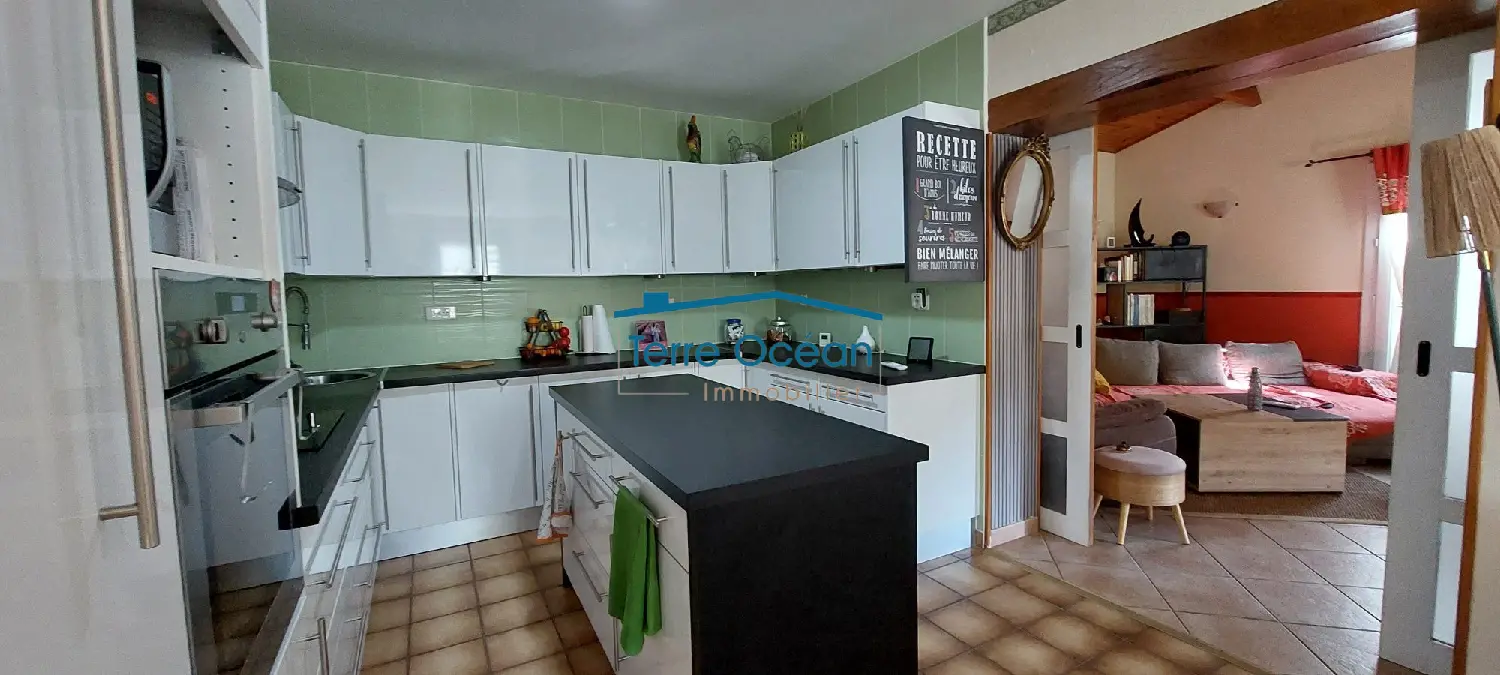  te koop huis Saint-Bonnet-sur-Gironde Charente-Maritime 4