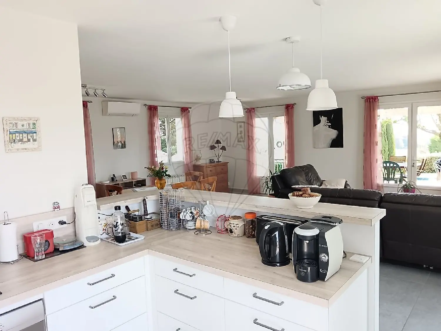  for sale house Saint-Étienne-la-Varenne Rhône 2