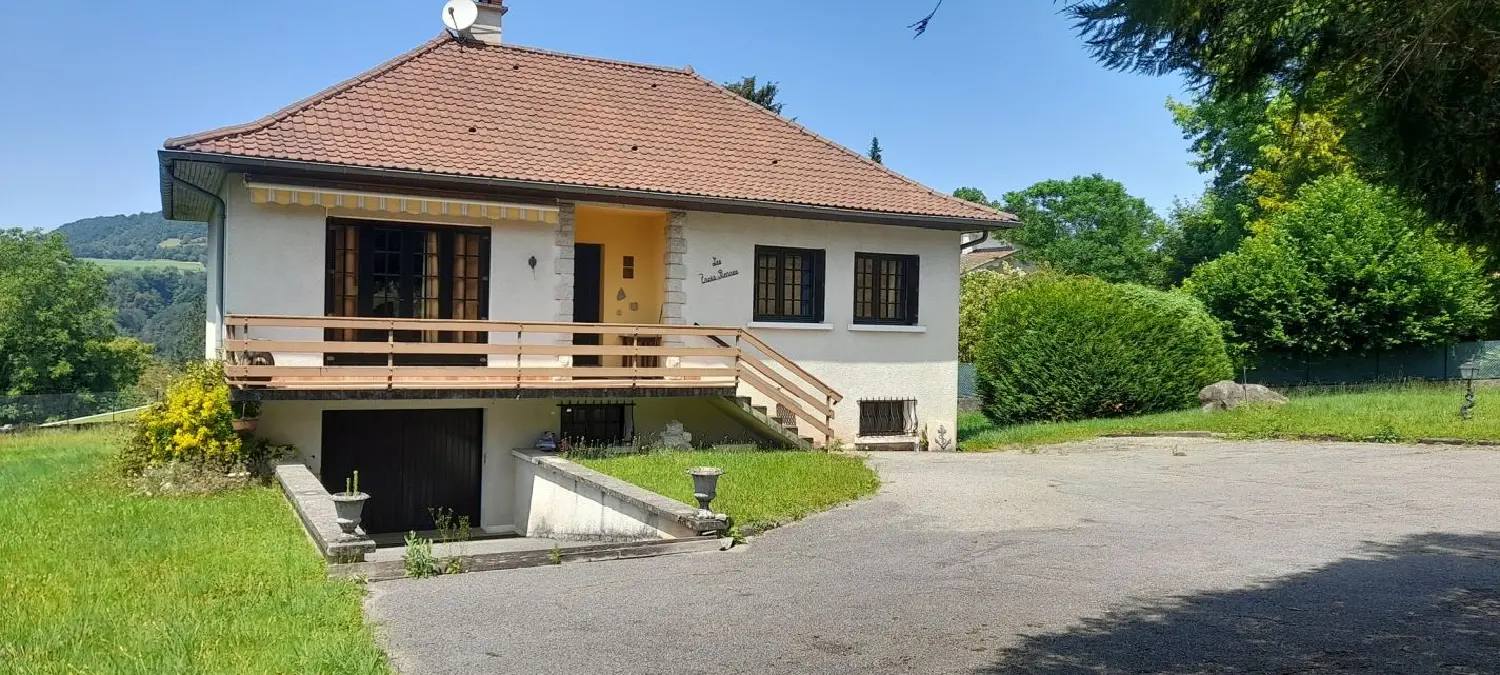  te koop huis Saint-Geoire-en-Valdaine Isère 1