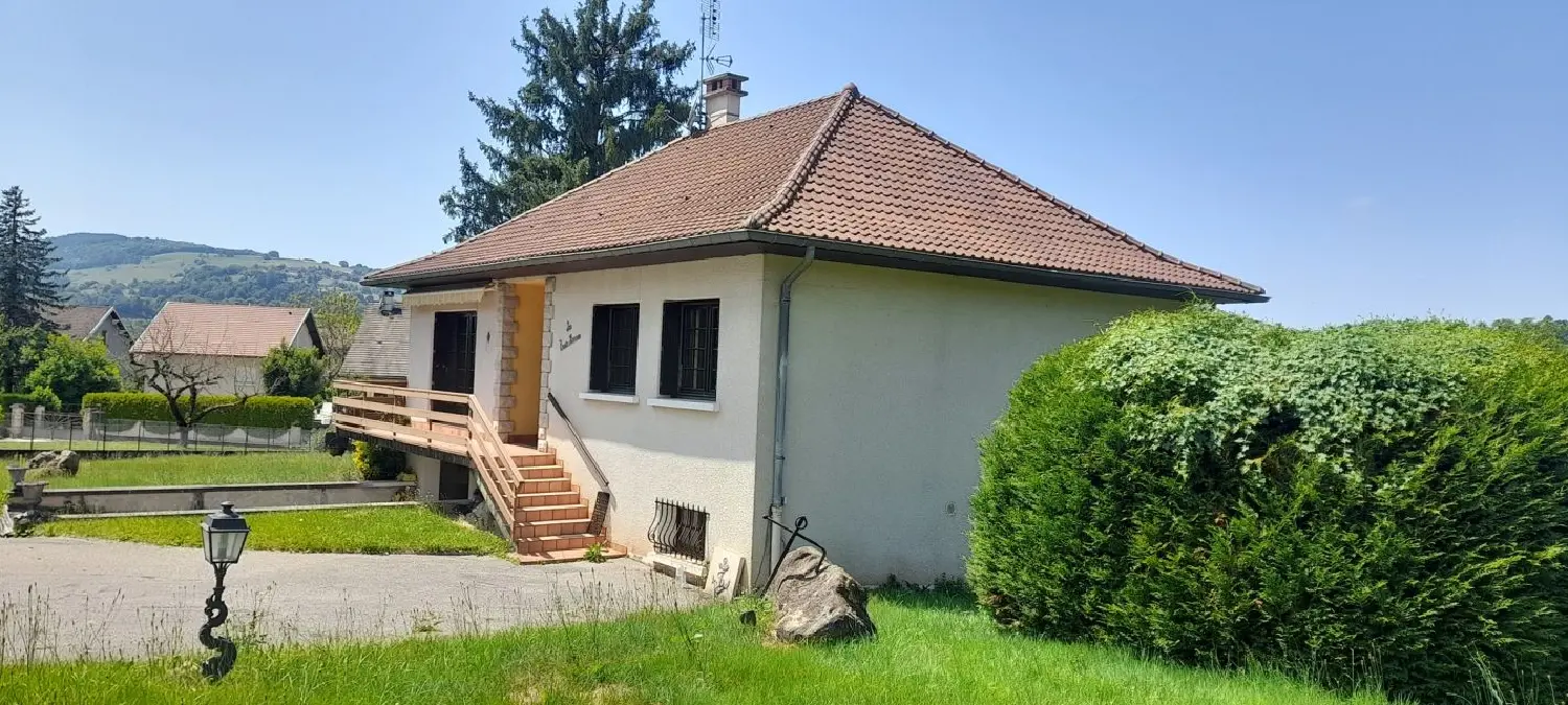  te koop huis Saint-Geoire-en-Valdaine Isère 2