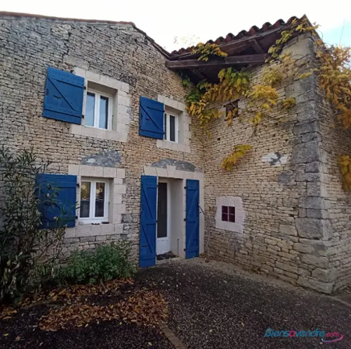 Saint-Jean-d'Angély Charente-Maritime house foto 7104601