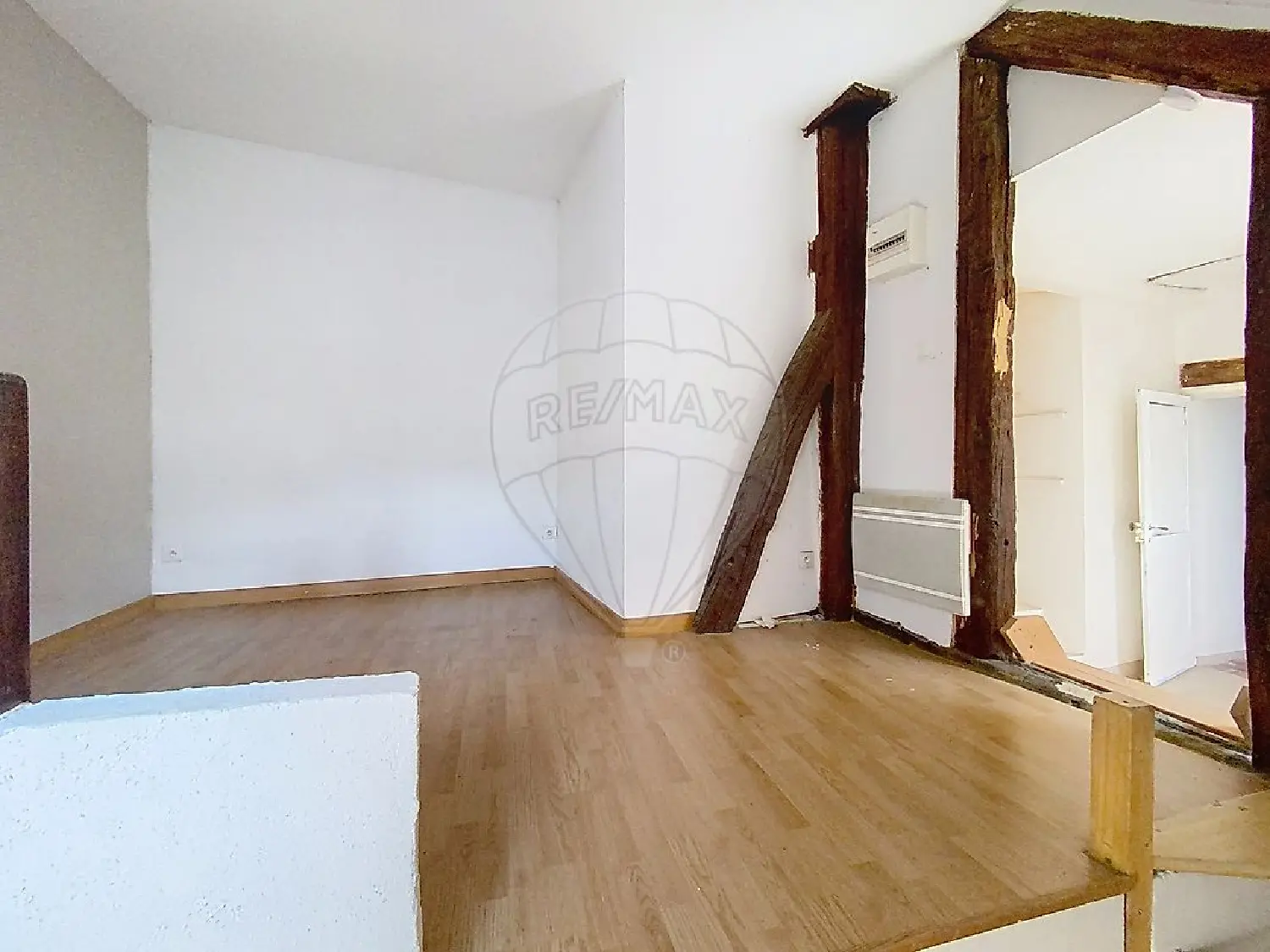  for sale house Saint-Julien-du-Sault Yonne 7