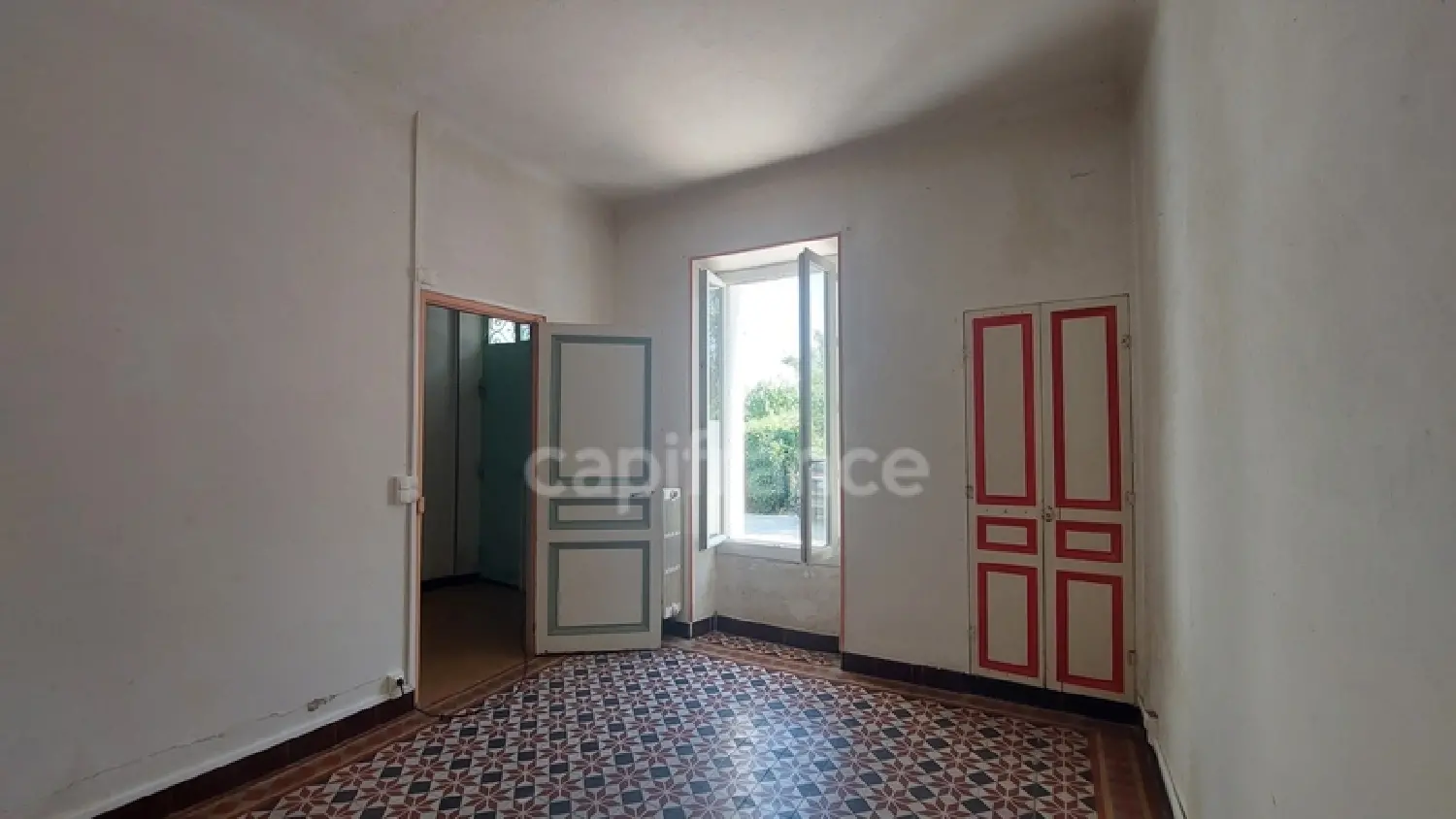  à vendre maison Sénas Bouches-du-Rhône 2