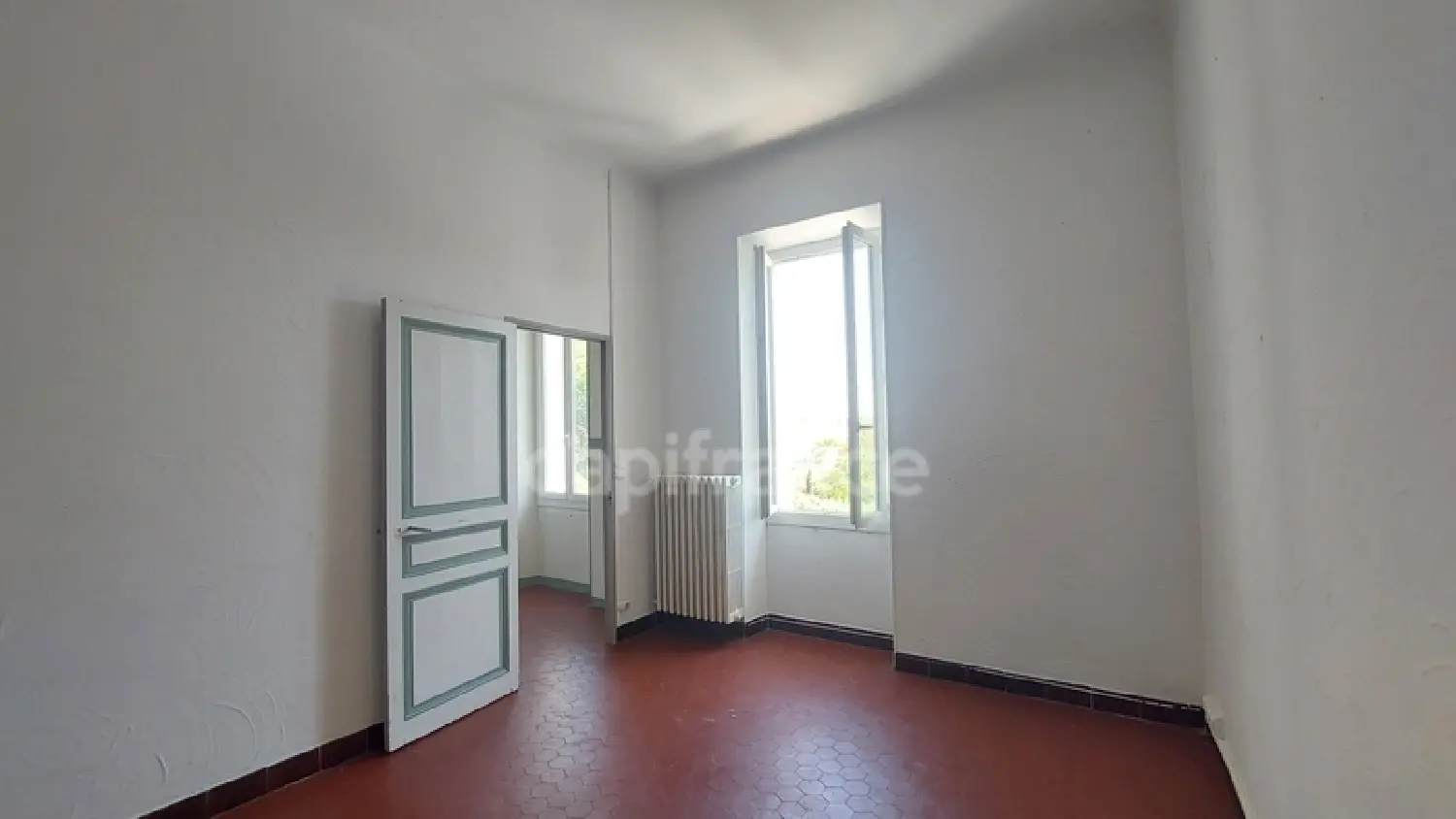  à vendre maison Sénas Bouches-du-Rhône 3