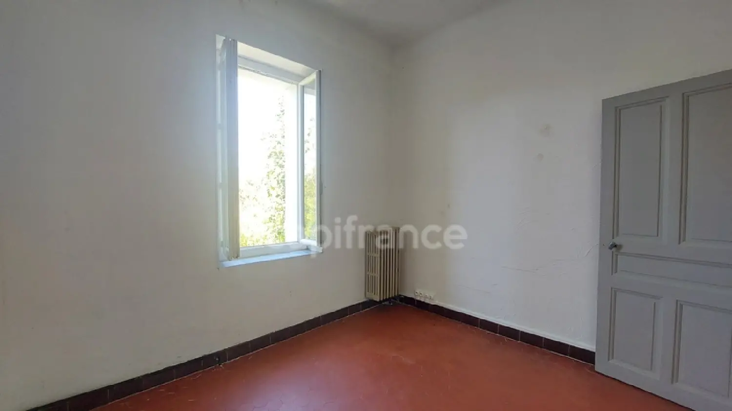  à vendre maison Sénas Bouches-du-Rhône 4