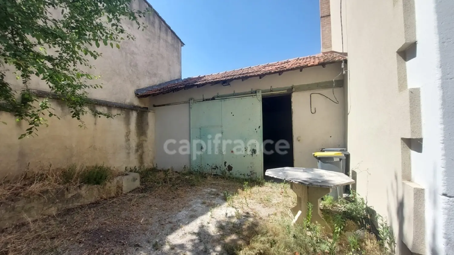  à vendre maison Sénas Bouches-du-Rhône 6