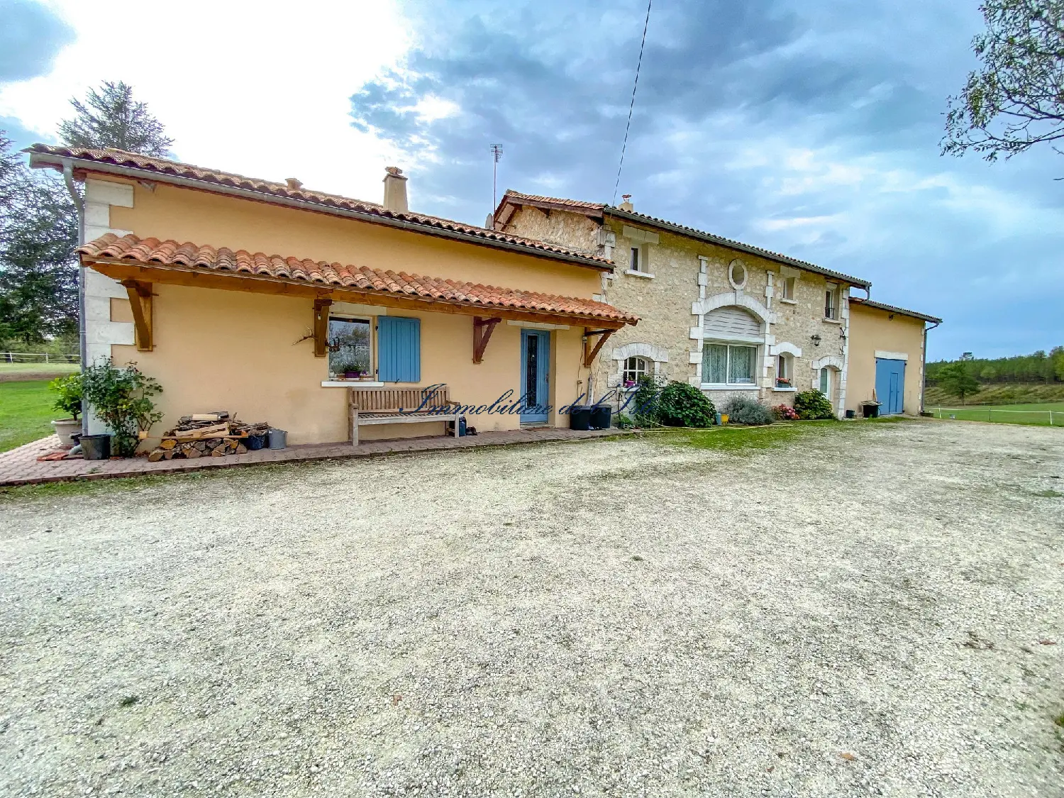  te koop huis Servanches Dordogne 1
