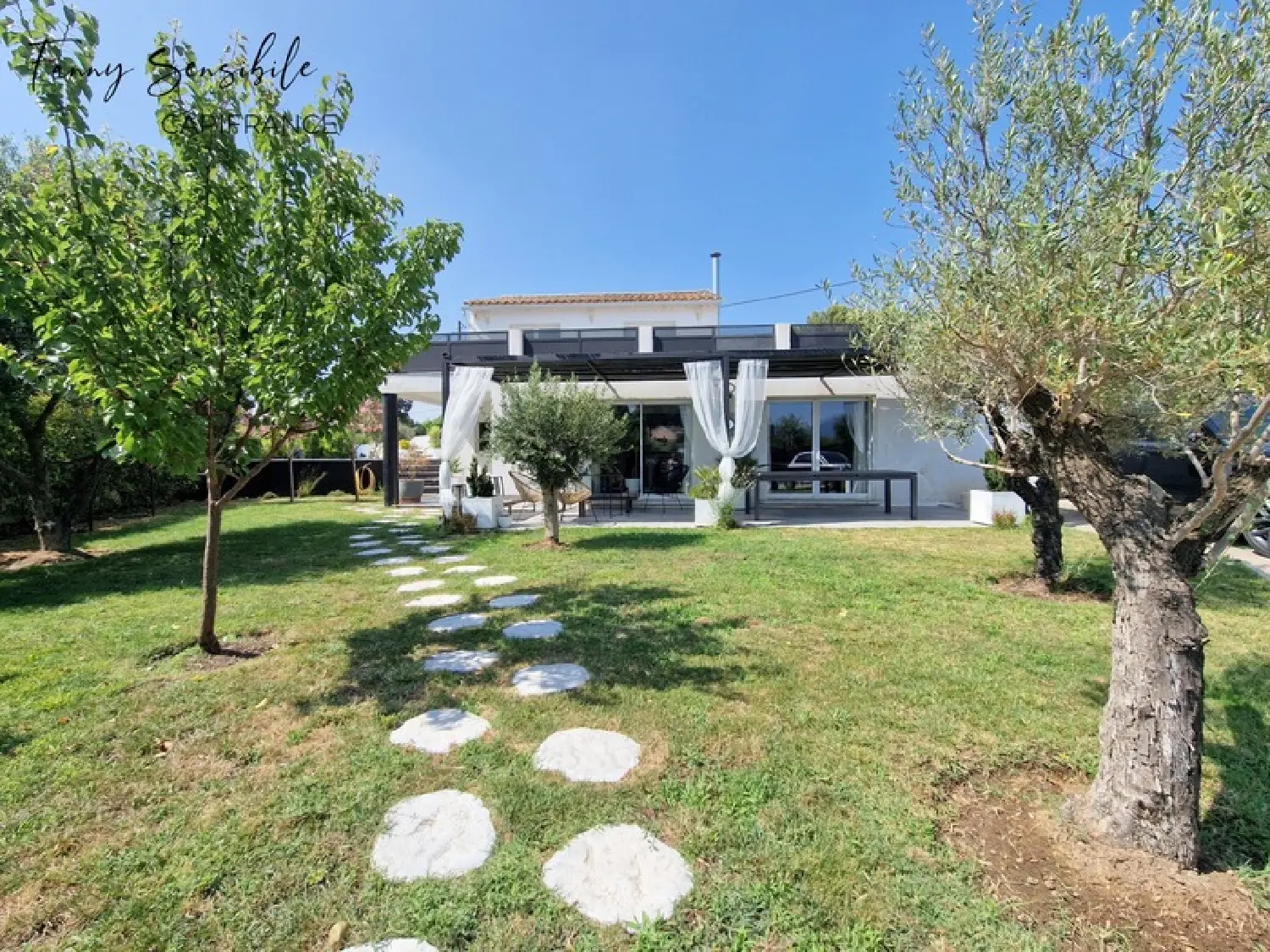  à vendre maison Trets Bouches-du-Rhône 2