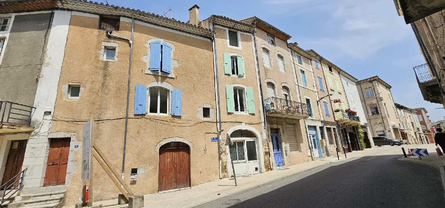  en venta casa Villeneuve-de-Berg Ardèche 1