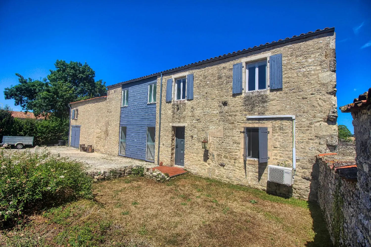 en venta casa Villeneuve-la-Comtesse Charente-Maritime 1
