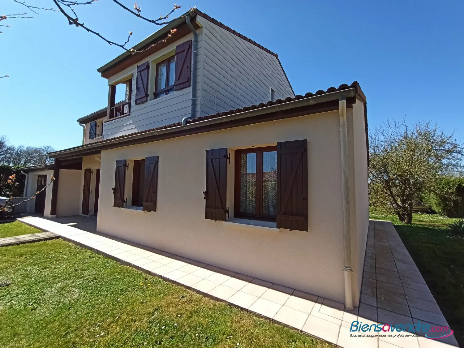  for sale house Vouneuil-sous-Biard Vienne 2