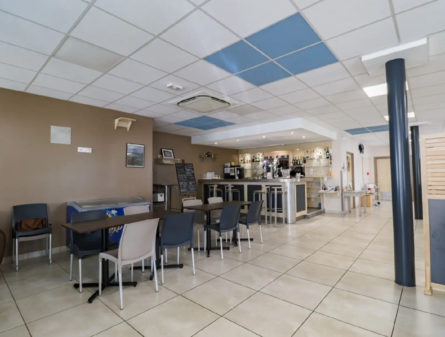  for sale restaurant Saint-Amans-Valtoret Tarn 2