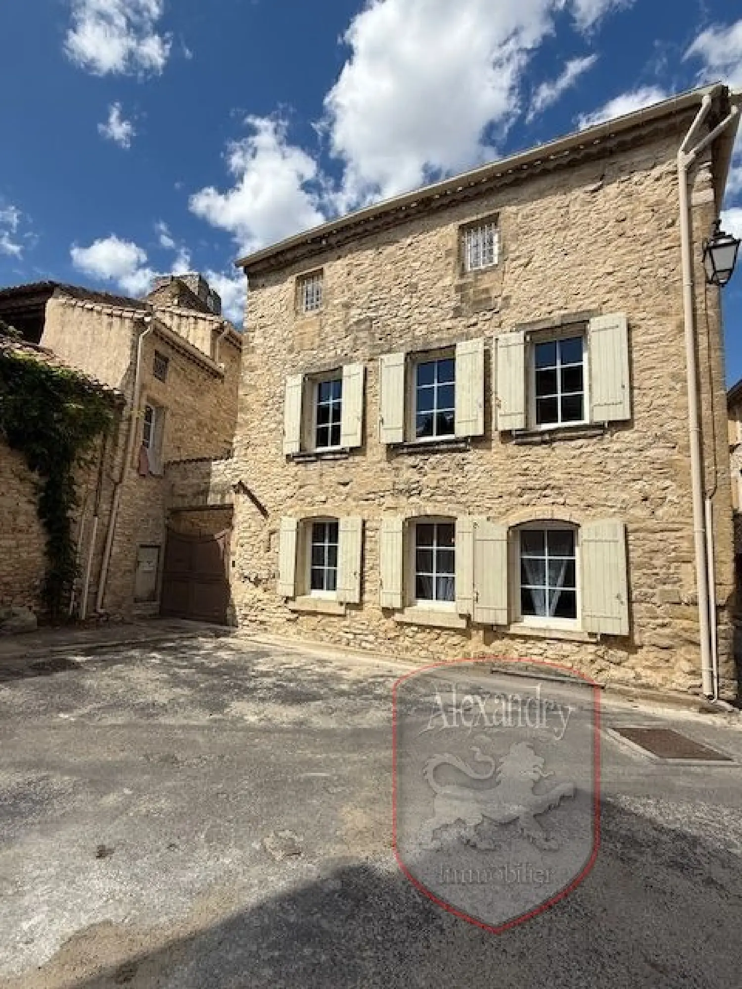  te koop stadshuis Saint-Laurent-des-Arbres Gard 1