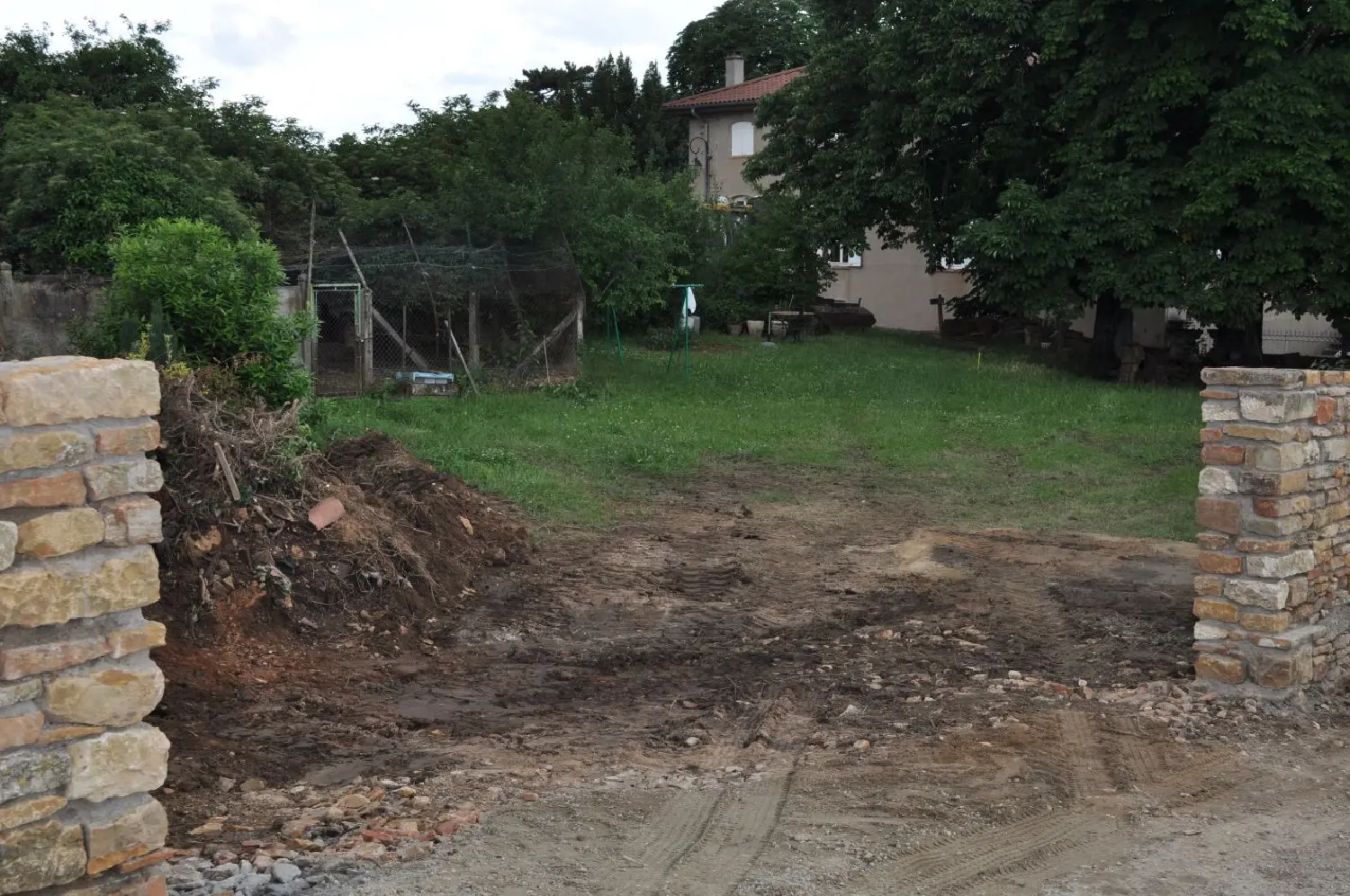  te koop terrein Lachassagne Rhône 1