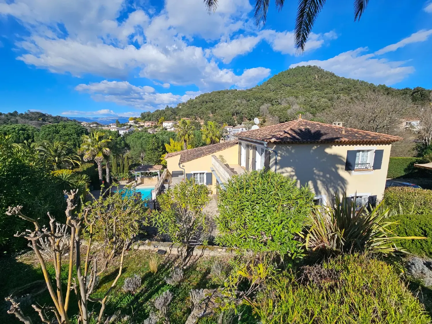  à vendre villa Bagnols-en-Forêt Var 2