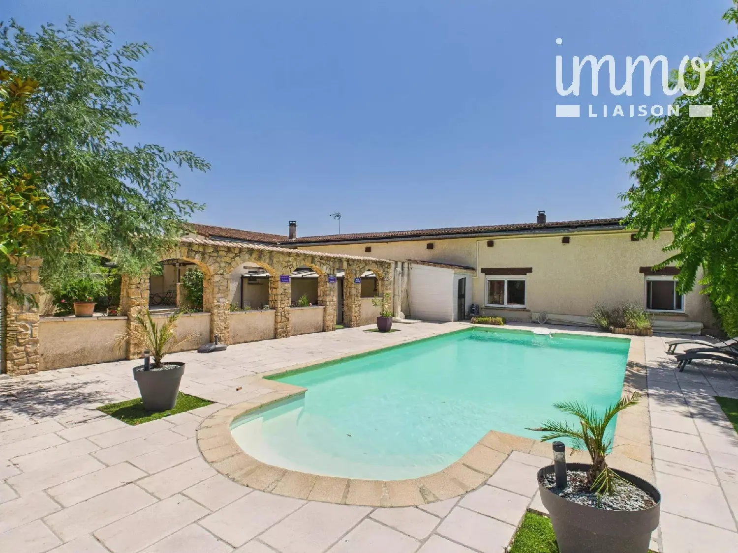  à vendre villa Rosières Ardèche 1