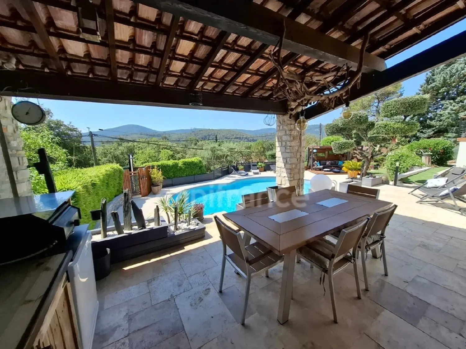  en venta villa Sainte-Anastasie-sur-Issole Var 8