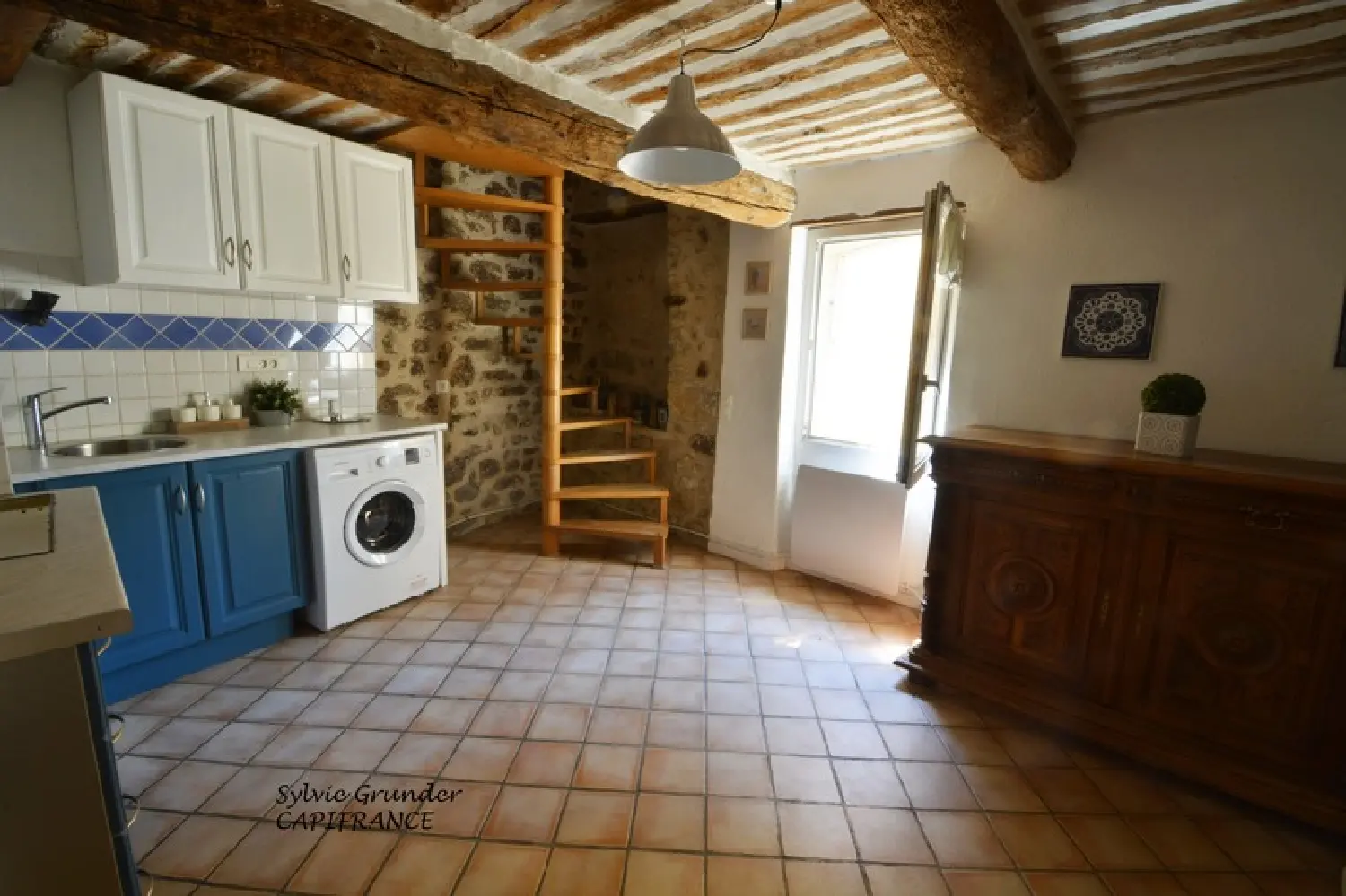  à vendre maison de village Alleins Bouches-du-Rhône 4
