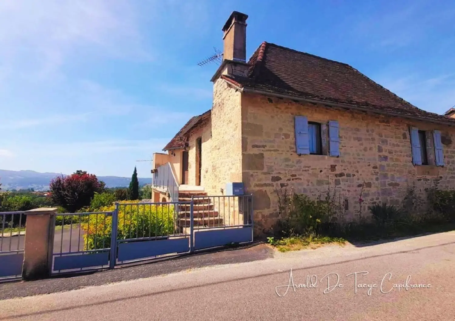  à vendre maison de village Belmont-Bretenoux Lot 2